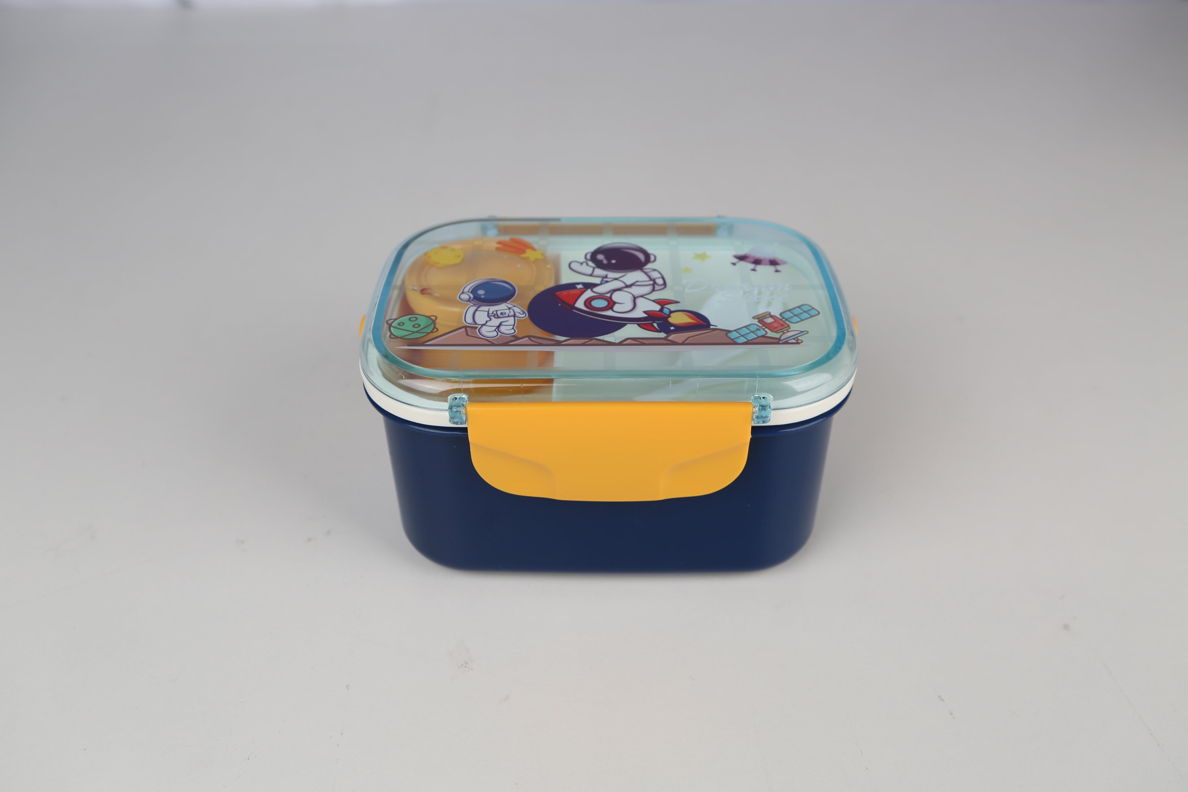 CLEENWOOD CWP-1017 1600ml Extra Large Bento Lunch Box, showing the multi-compartment interior, the included fork and spoon, and the secure locking clips.