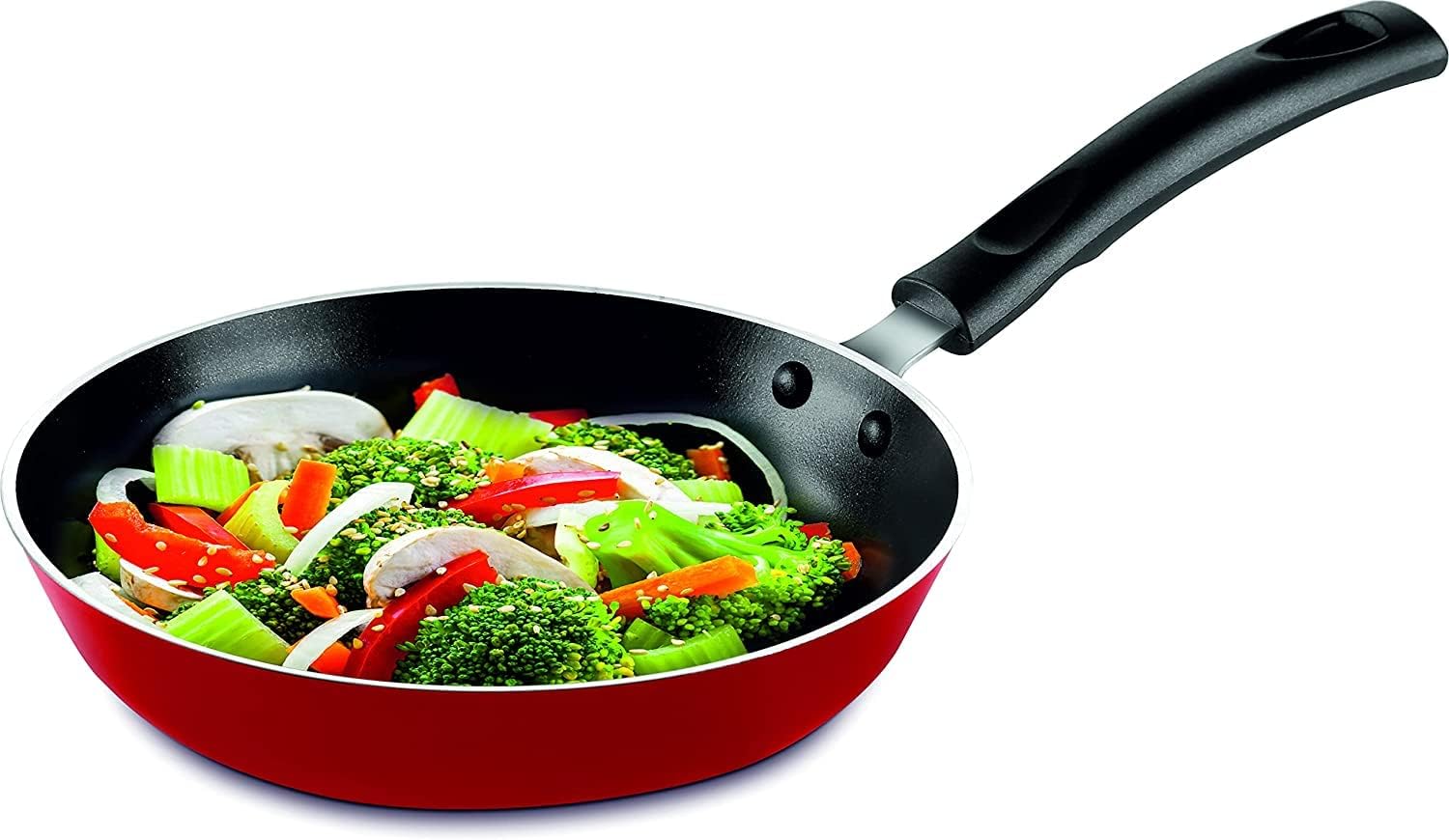 Pigeon Storm Non-Stick Fry Pan, 26 cm diameter, showing the aluminium body, black non-stick interior, and the heat-resistant Bakelite handle.